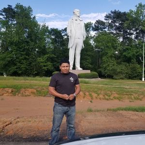 Meet your Posher, Erik escobar